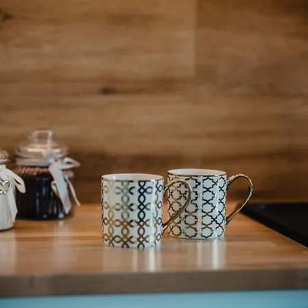 Jbhotels Apartament 4*